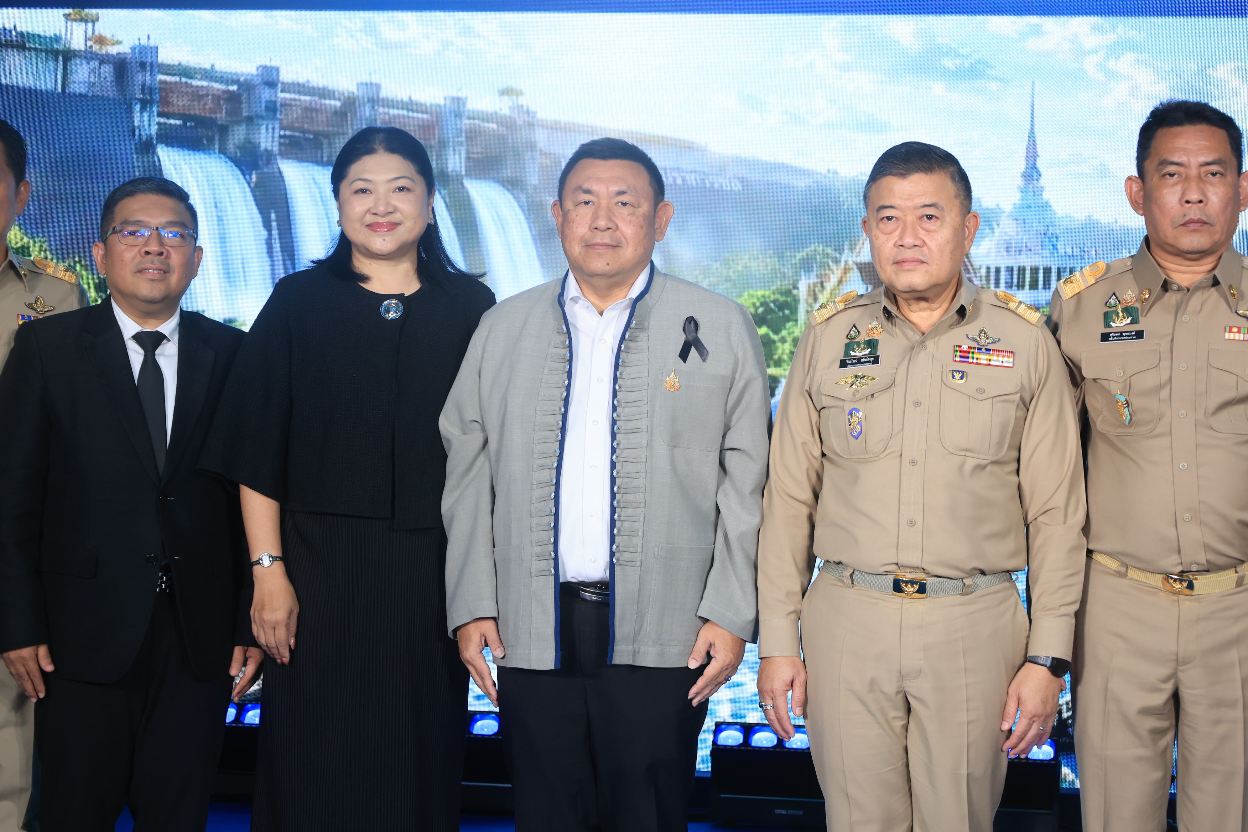 title - ส.ป.ก. ร่วมเป็นเกียรติและแสดงความยินดีเนื่องในวันคล้ายวันสถาปนาครบรอบ 124 ปี กรมชลประทาน “FRIENDS OF WATER สายน้ำแห่งความร่วมมือ” เดินหน้าสร้างความมั่นคงด้านน้ำสู่อนาคตอย่างยั่งยืน